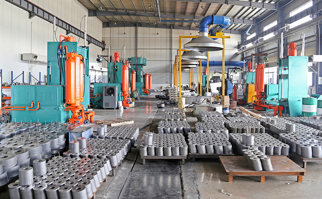 Rotor aluminum casting machine